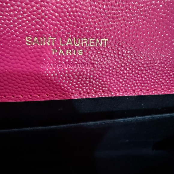 SAINT LAURENT 
Grain De Poudre Matelasse Chevron Monogram Envelope Clutch - Picture 12 of 16